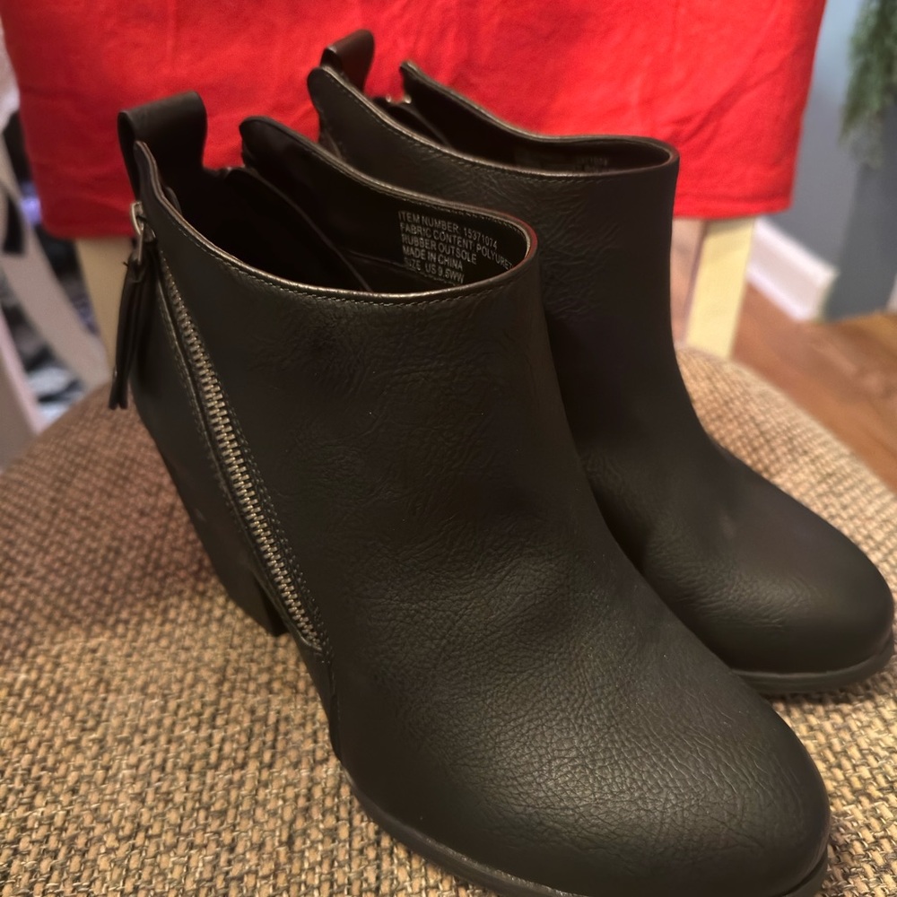 Torrid Black Ankle Booties with Zipper Detail